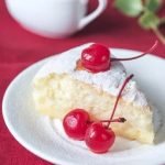 How to Decorate a Cake With Whipped Cream Frosting Step-by-step guide on how to decorate a cake with whipped cream frosting for a delicious finish