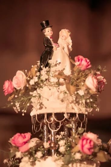 Step-by-step guide to creating a cute Easter dessert