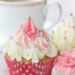 How to Decorate Cake With Whipped Cream Frosting Step-by-step guide for decorating cake with whipped cream frosting, including tips and tricks for perfect results