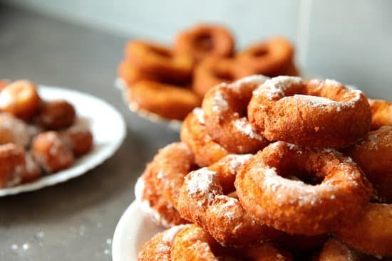 How to Decorate a Large Cupcake Cake 1 Frosting Techniques, DIY Designs, and Creative Toppings