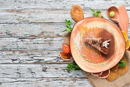 How to Decorate a Cake With Blueberries 1 How to Decorate a Cake with Fresh Blueberries for a Stunning Presentation