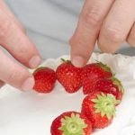 How to Decorate a Dummy Wedding Cake Step-by-step guide on how to decorate a dummy wedding cake with icing and fondant