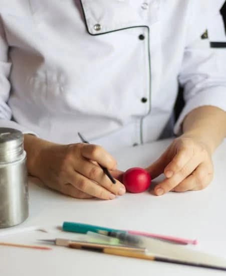 How to Decorate a Cake With Frosting Flowers 1 Step-by-step guide to creating beautiful floral designs