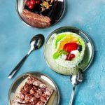 How to Decorate a Cake Stand for a Wedding Elegant ribbons, flowers, and personalization ideas