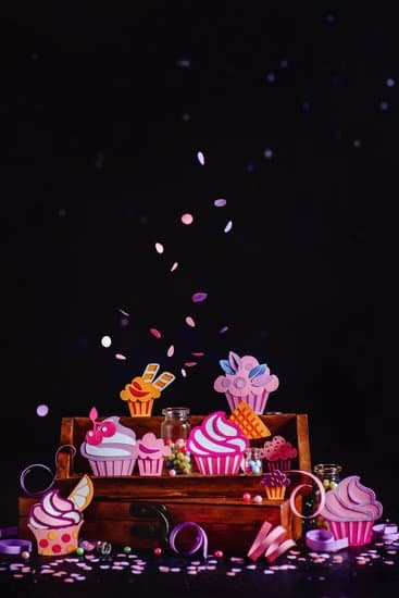 How to Decorate Carrot Cake for Birthday 1 Step-by-step guide on how to decorate carrot cake for birthday celebration