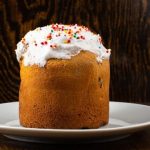 Learn step-by-step cake decorating tips