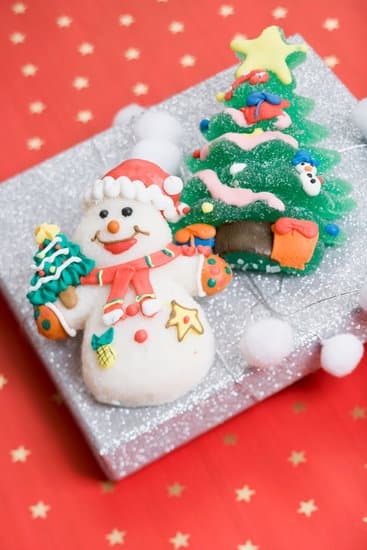 What Is Piping Gel Used for in Cake Decorating 3 Discover uses of piping gel in cake decorating to create stunning designs