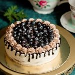 How to Ship a Decorated Cake Secure packaging, cold packs, fragile sticker