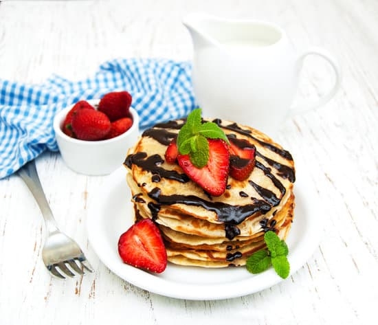 What Is Cake Decorating Called 7 Discover the artistry of cake decorating, also known as sugarcraft or cake icing techniques