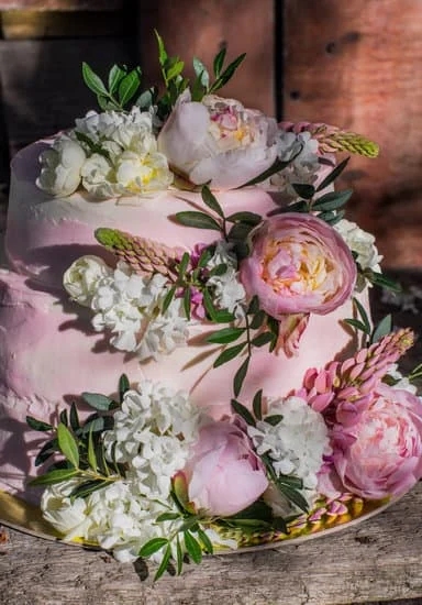 Try buttercream icing for optimal cake decorating - What is the best icing to use