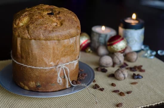 Step-by-step guide on how to make stunning wedding cake decorations at home
