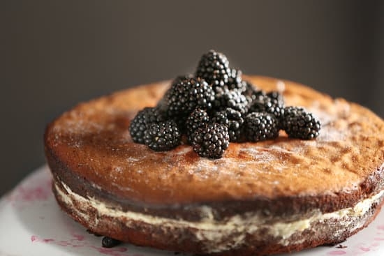 How to Store Cake With Fondant Decorations 9 Learn how to store cake with fondant decorations to keep them fresh and looking beautiful