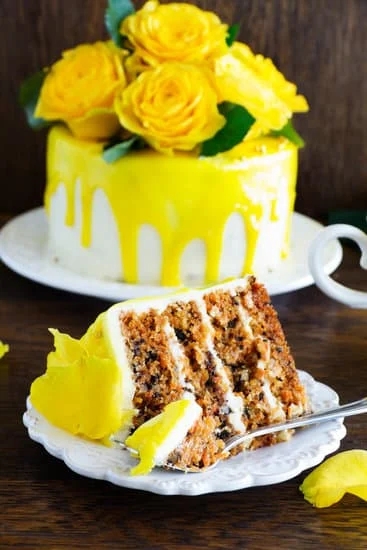 Cake Decorating Carrot Cake 1 Delightful carrot cake decorated with cream cheese frosting, perfect for cake decorating enthusiasts