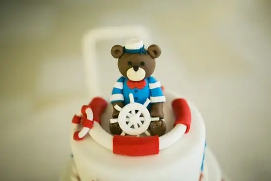 Unique bundt cake decorations using various colors and shapes for creative bundt cake decorating ideas