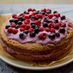 Cakes Decorated With Flowers Vibrant floral cake decorations add beauty to cakes