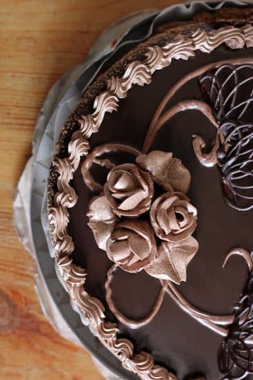 Cake Decorating With Chocolate Ideas 5 Explore creative cake decorating with chocolate ideas to elevate your desserts