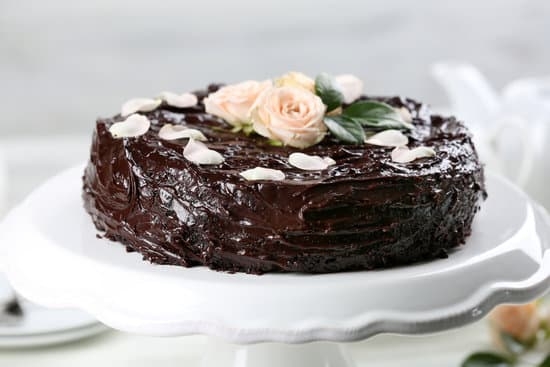 Buttercream Frosting for Decorating Cakes Recipe 1 Delicious buttercream frosting recipe perfect for decorating cakes, try it now